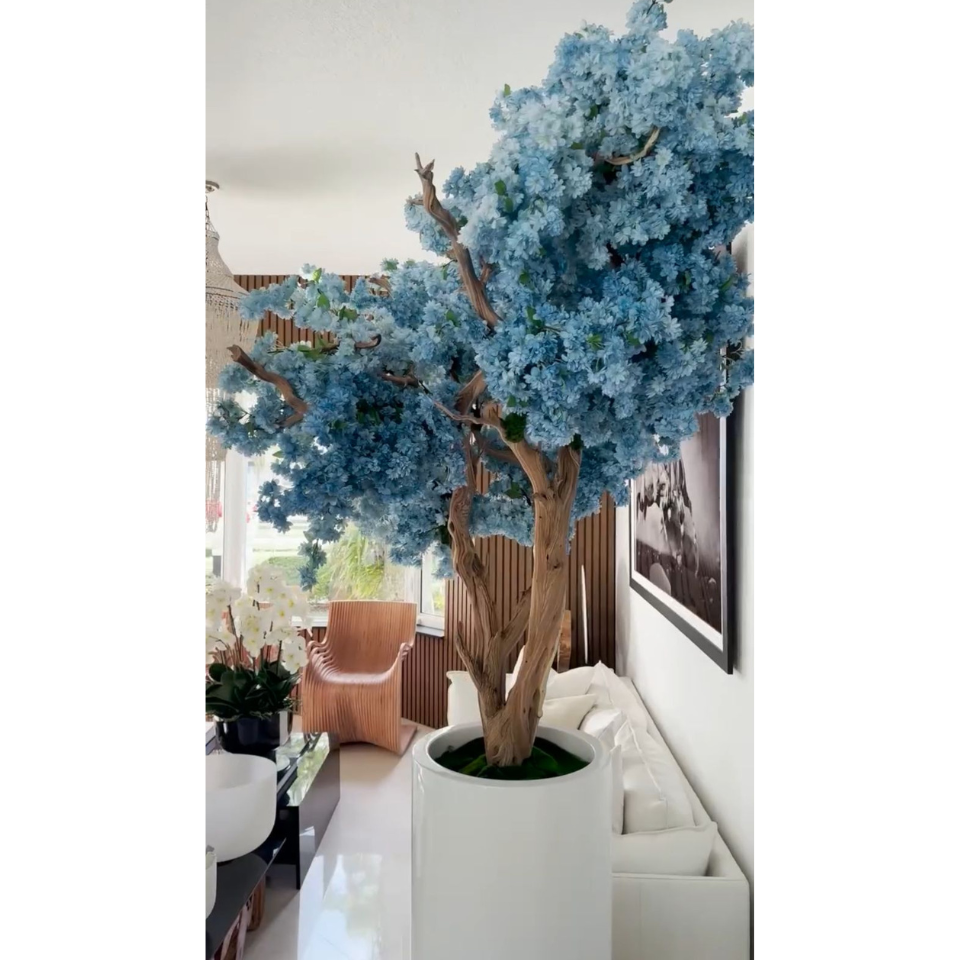 St. Tropez Vase in matte white with blue cherry blossoms